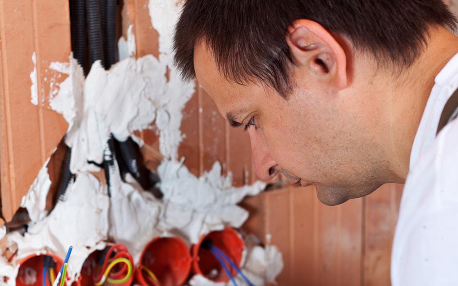 électricien dans le bâtiment Paris 14